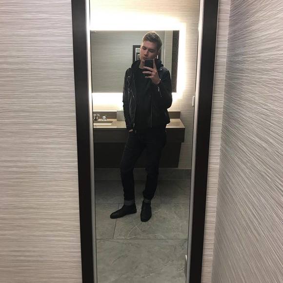 Meet your Posher, Kevin - Picture 1 of 1